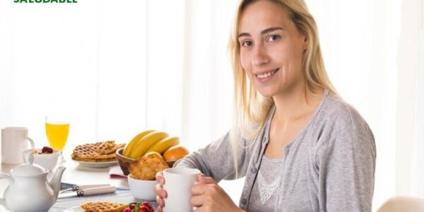 Mejore su rutina matutina con un menú de desayuno saludable para bajar de peso